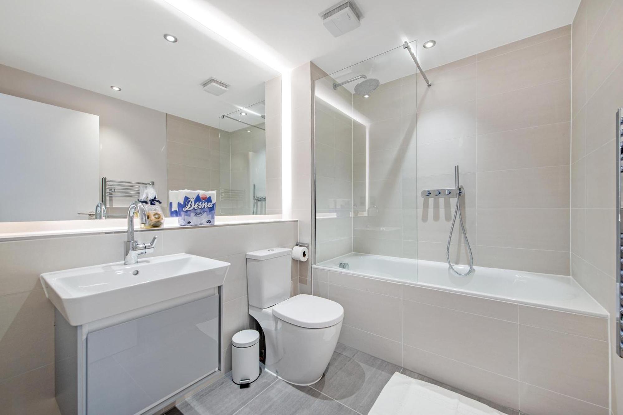 Farringdon Serviced Apartments By Lovelystay لندن المظهر الخارجي الصورة