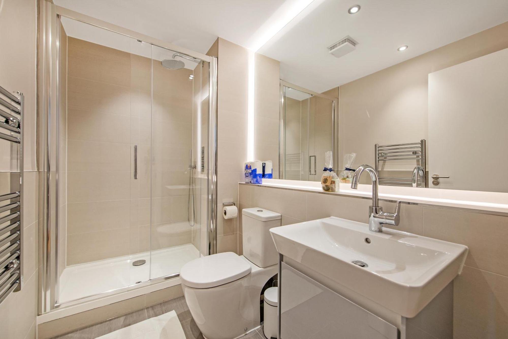Farringdon Serviced Apartments By Lovelystay لندن المظهر الخارجي الصورة